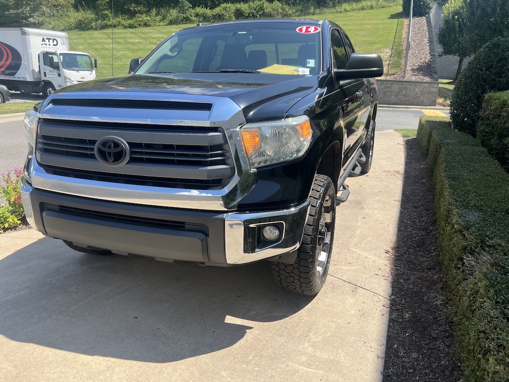 Used 2014 Toyota Tundra 4WD Truck SR5 Pickup