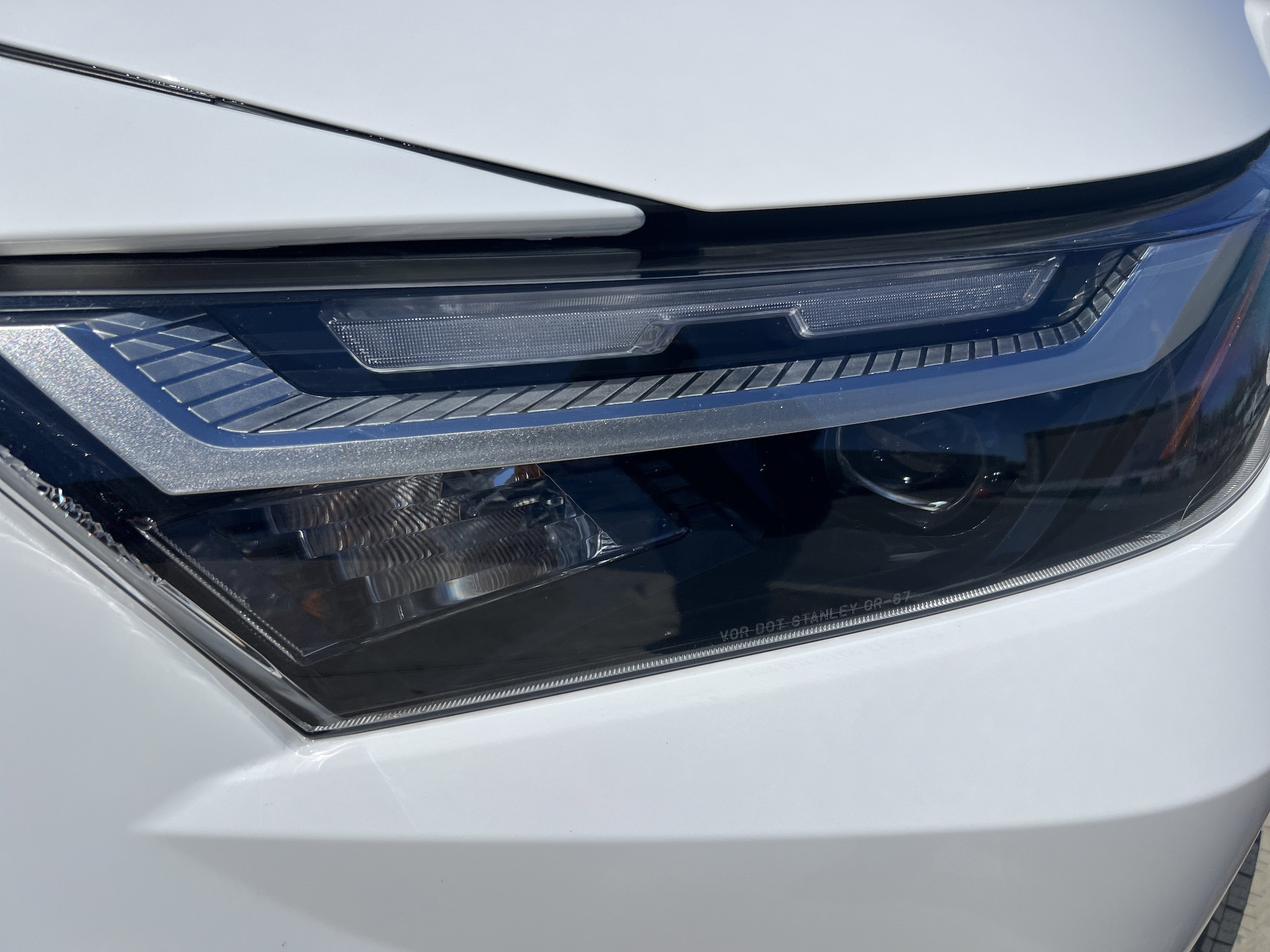 2025 Toyota RAV4 Hybrid XLE photo 4