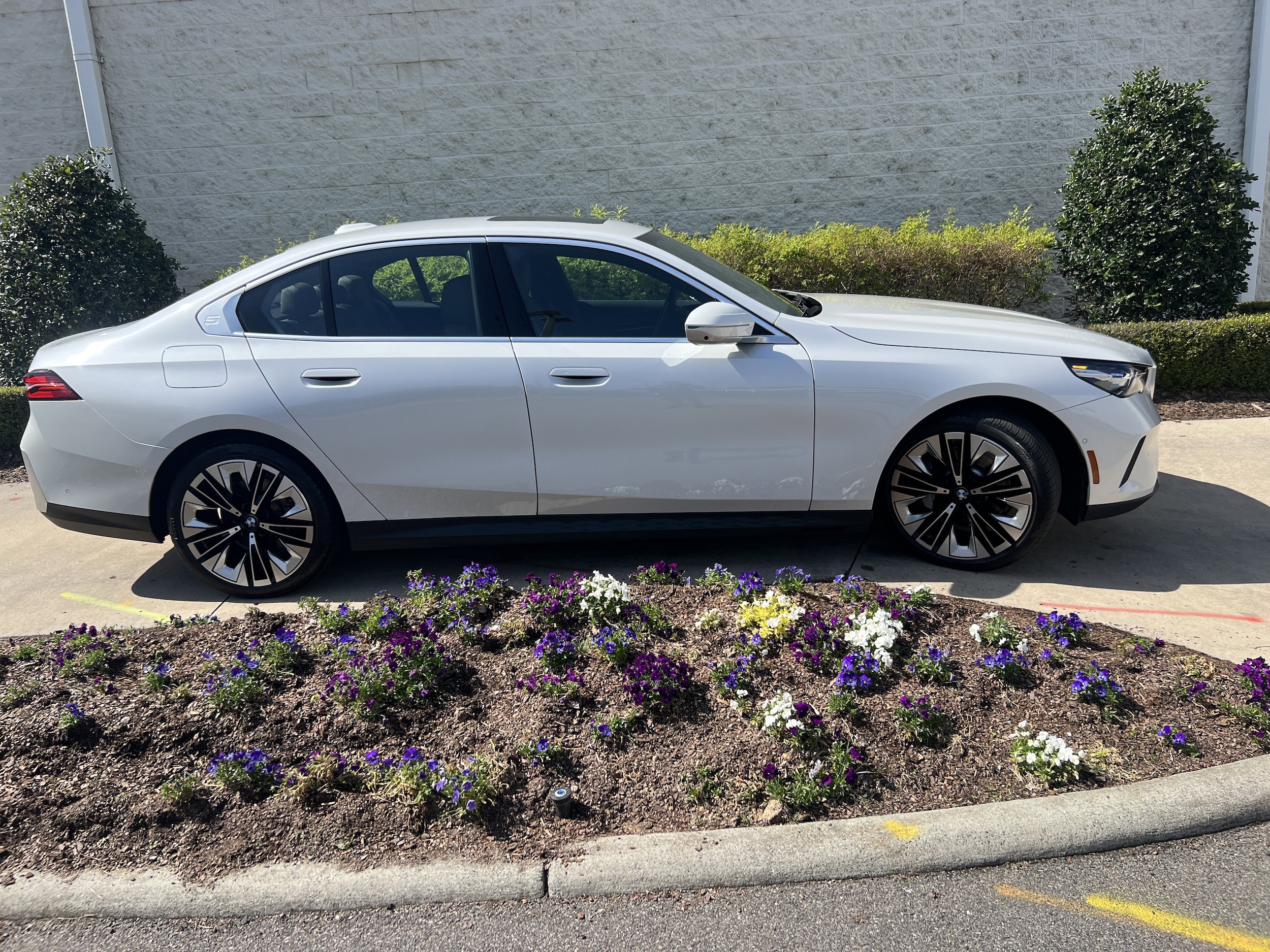 2024 BMW 5 Series 530i photo 5