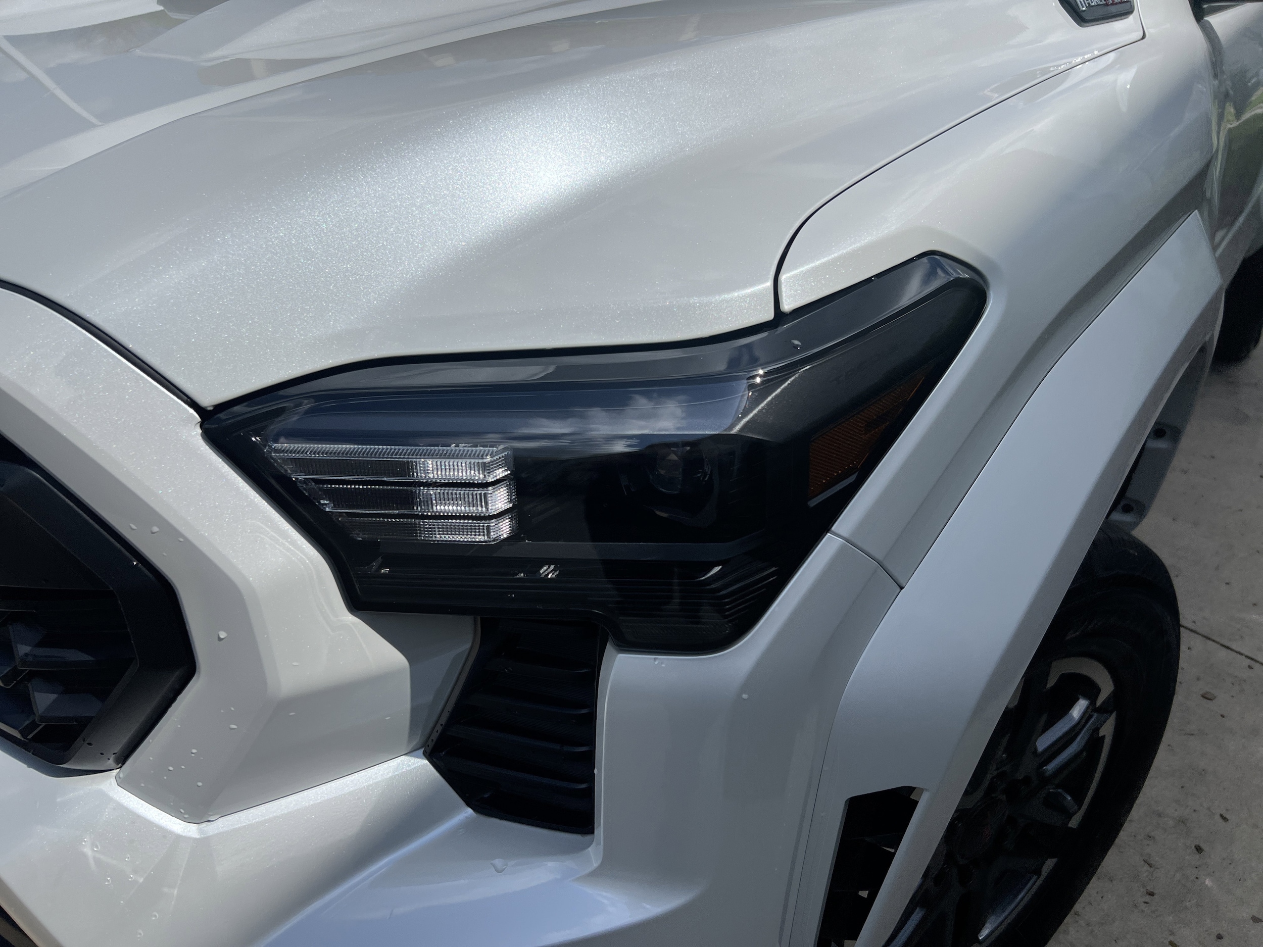 2026 Toyota Tacoma 4WD TRD Sport Hybrid photo 4