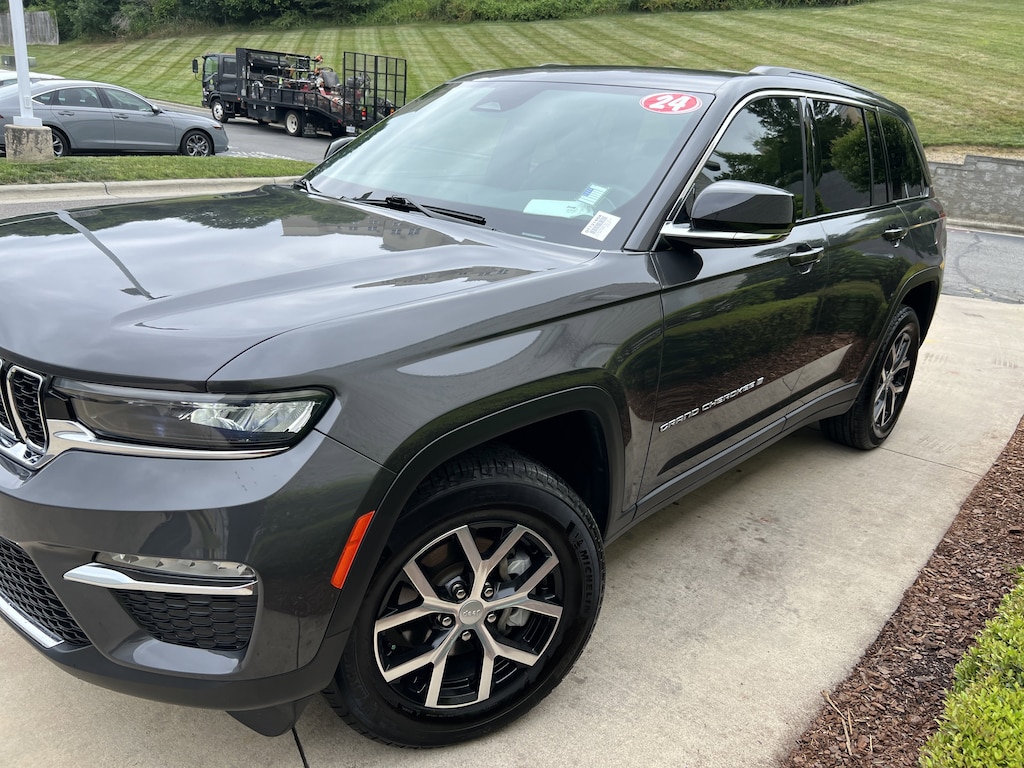 Used 2024 Jeep Grand Cherokee Limited SUV
