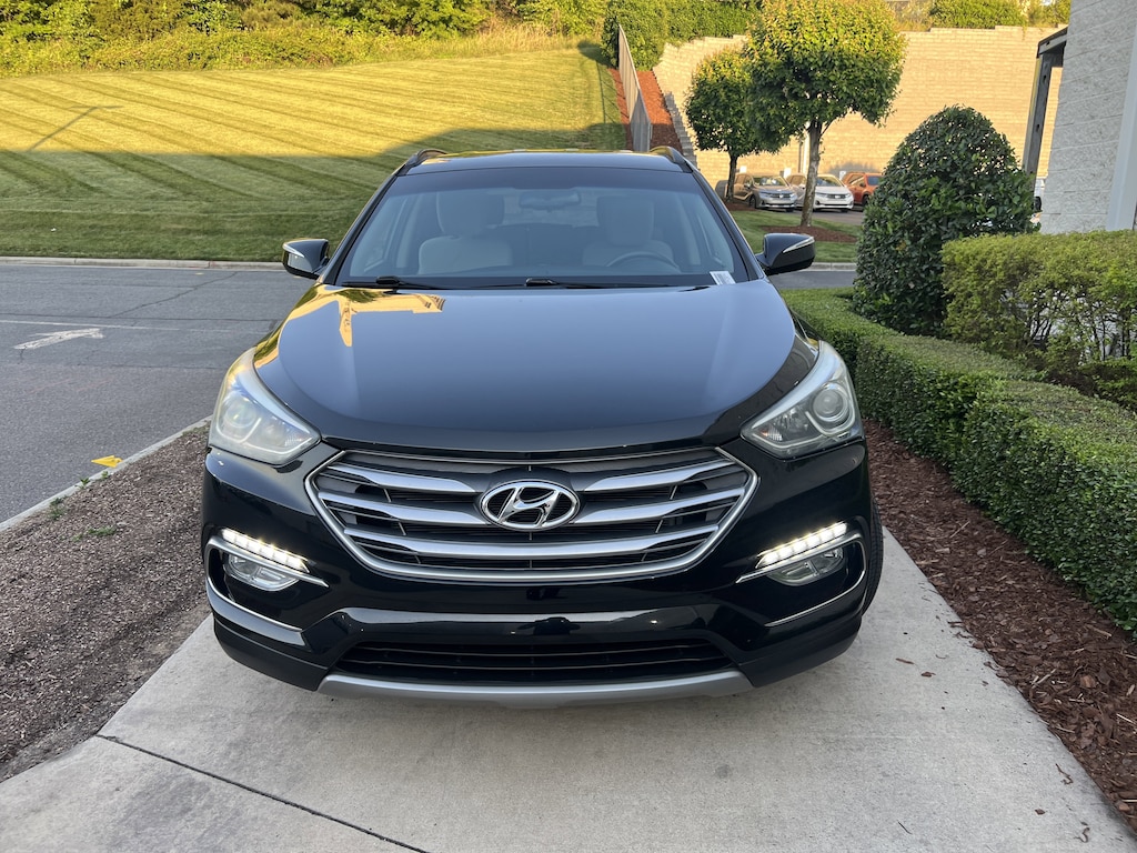 Used 2018 Hyundai Santa Fe Sport 2.4L SUV