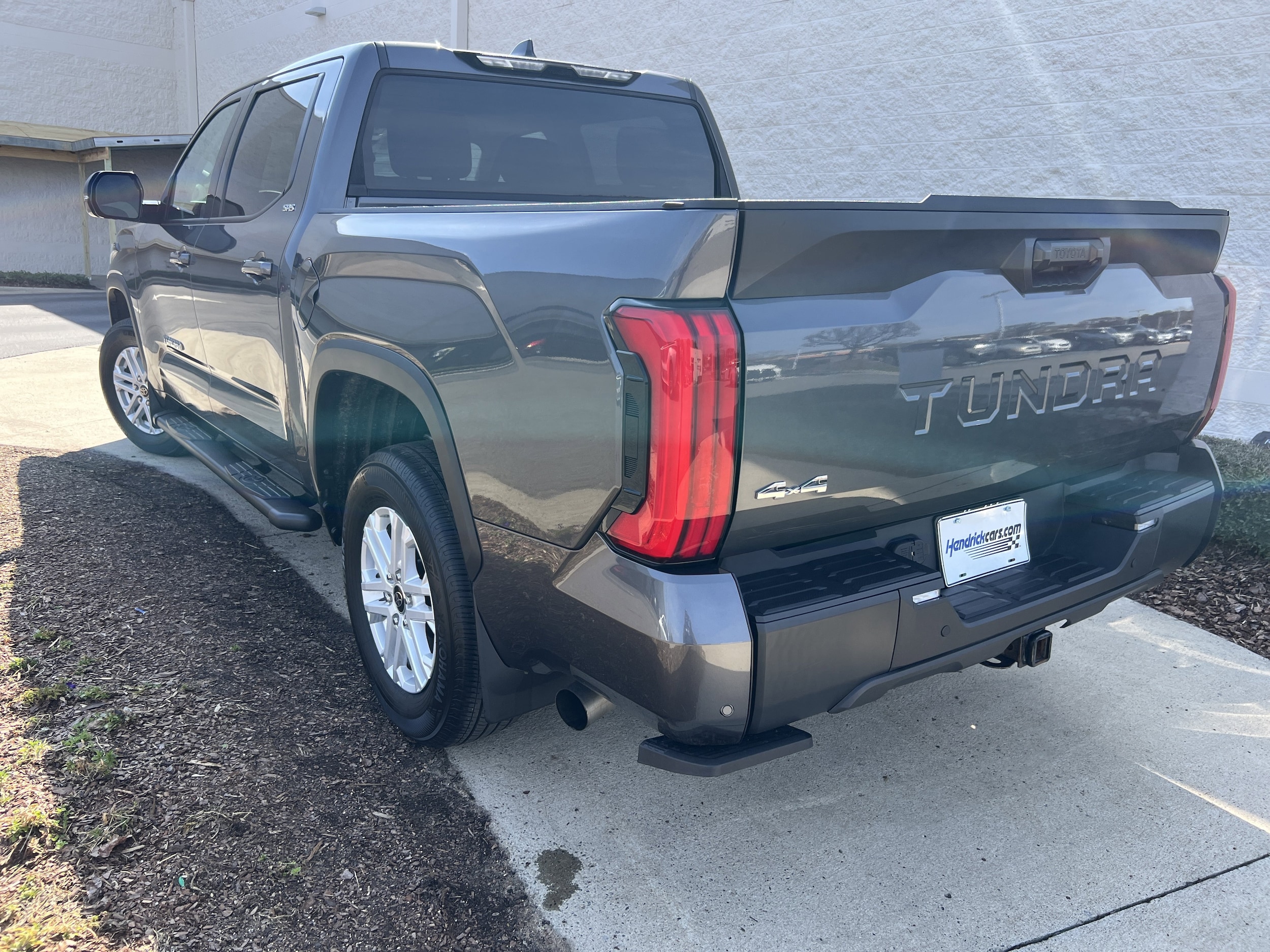 2023 Toyota Tundra 4WD SR5 photo 6