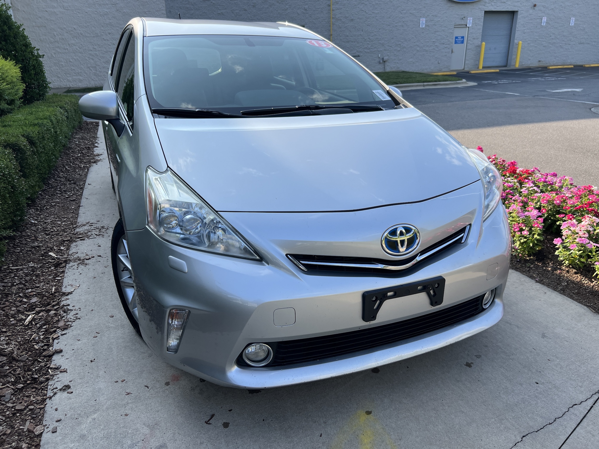 Toyota Prius V Five