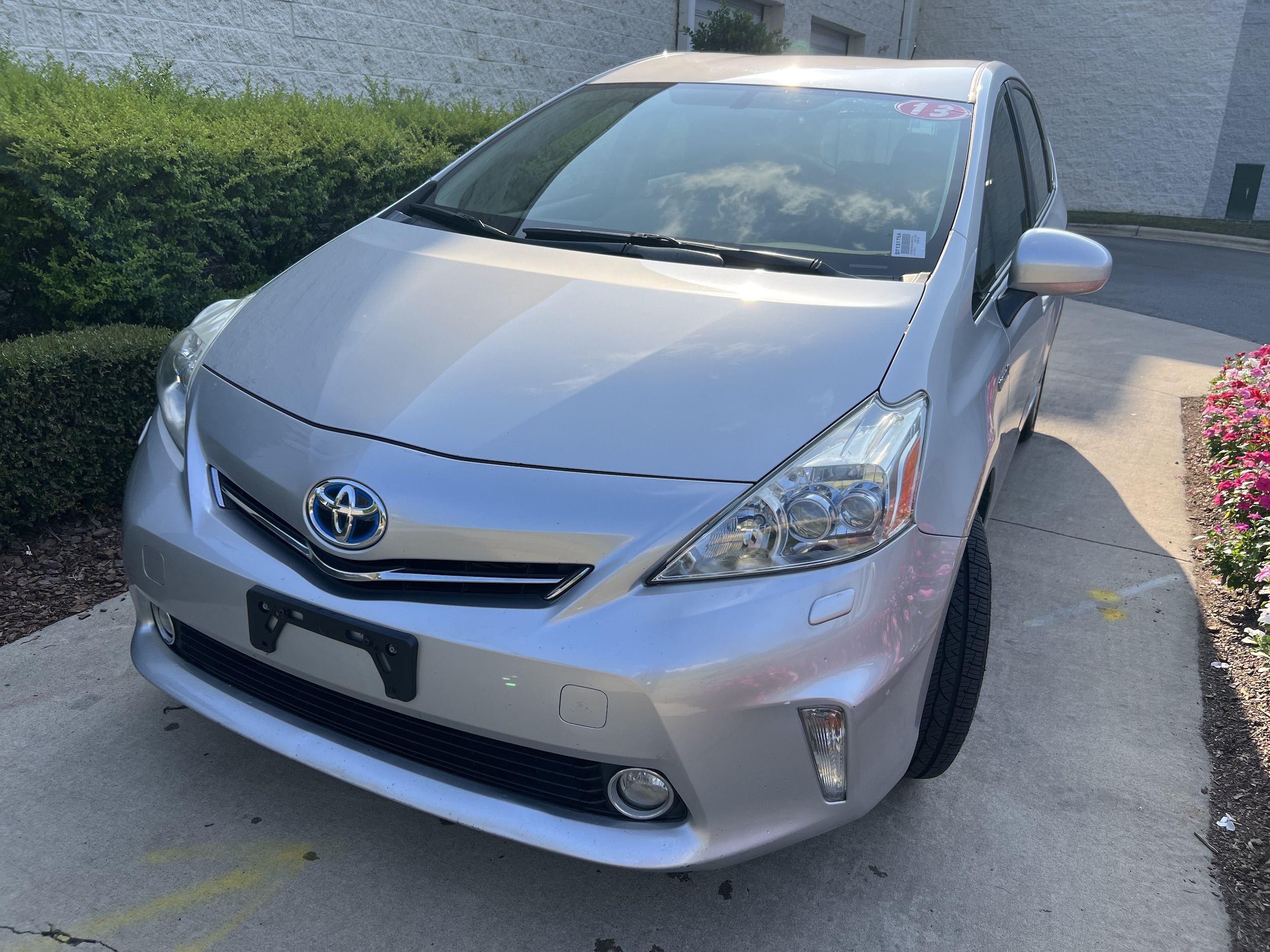 Toyota Prius V Five