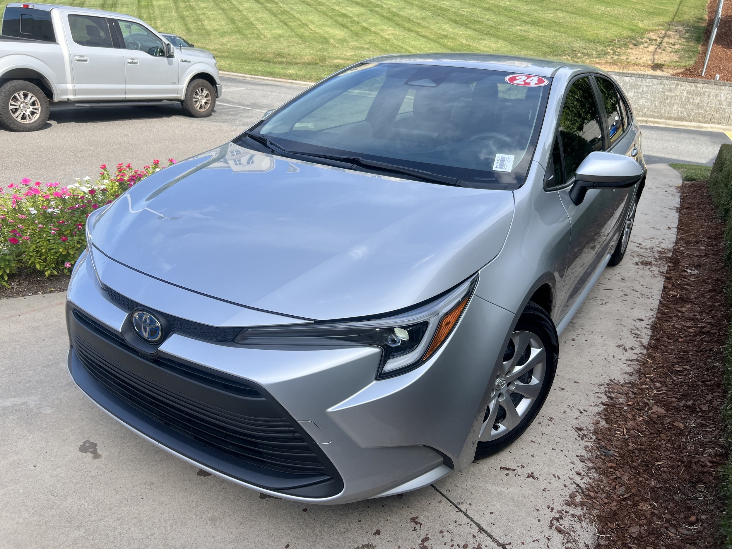 2024 Toyota Corolla Hybrid LE