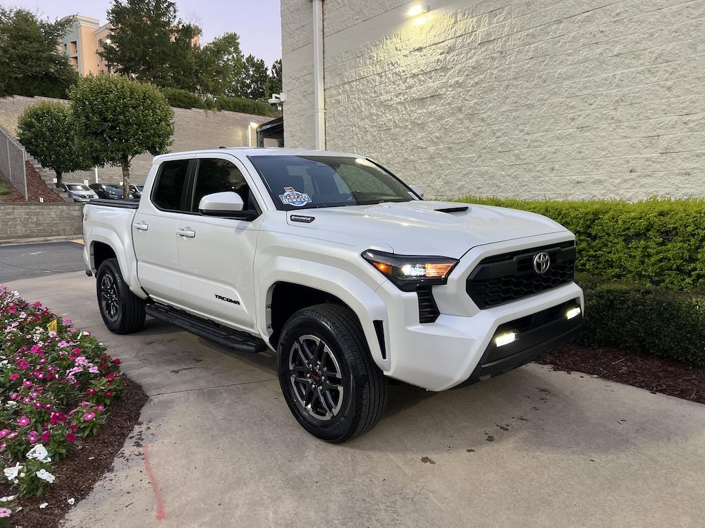 Used 2024 Toyota Tacoma 4WD TRD Sport Hybrid Pickup