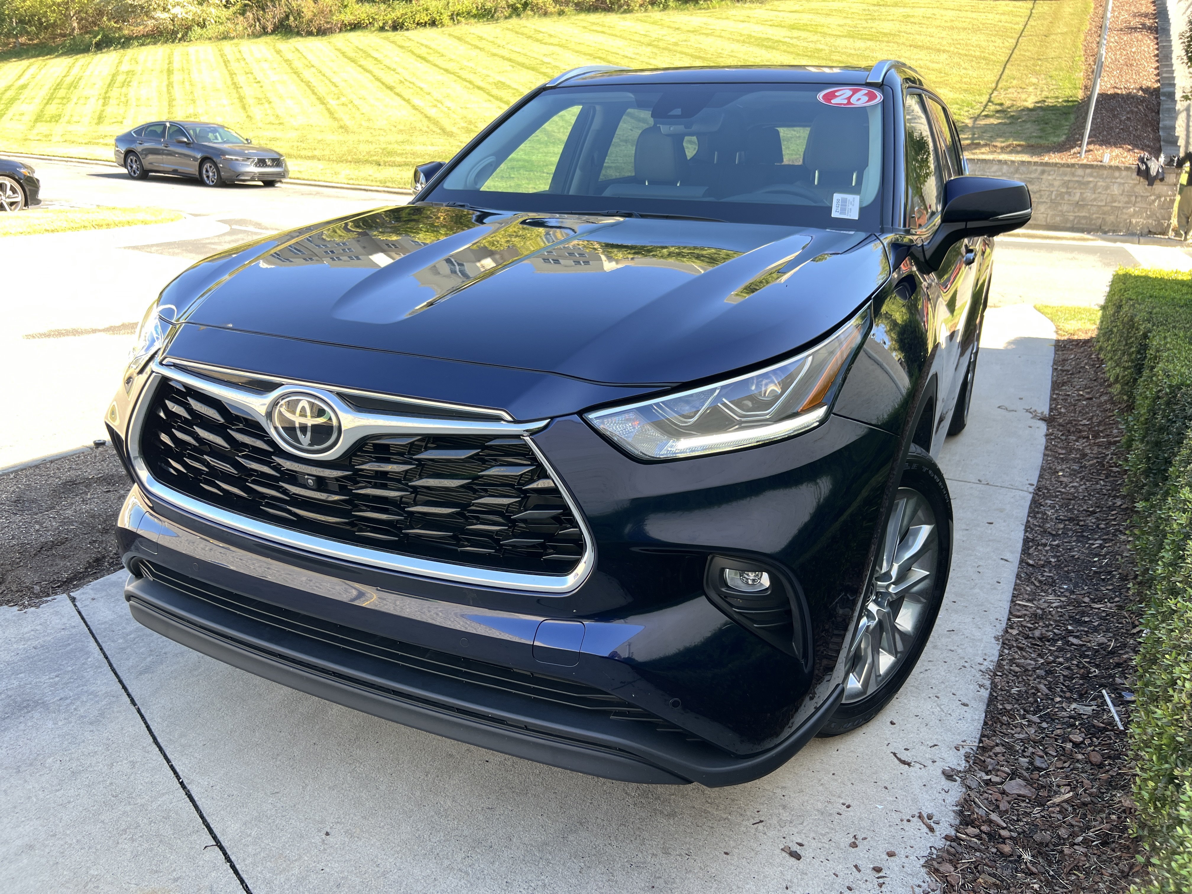 Used 2026 Toyota Highlander Hybrid Limited SUV