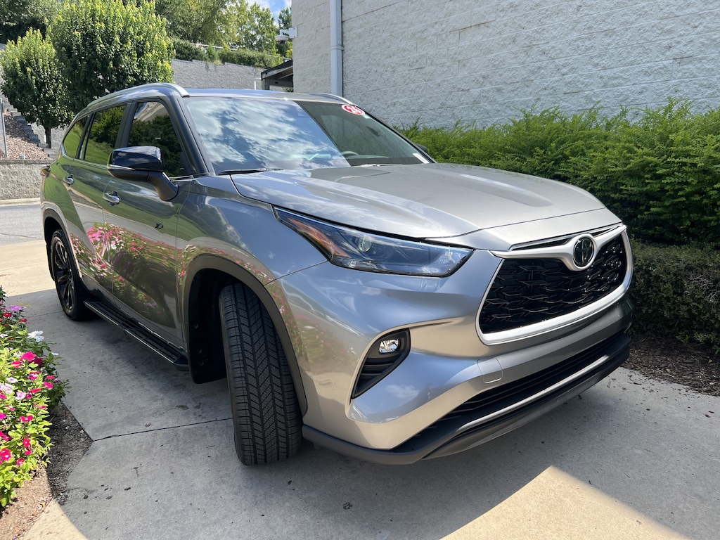 Used 2026 Toyota Highlander XLE SUV