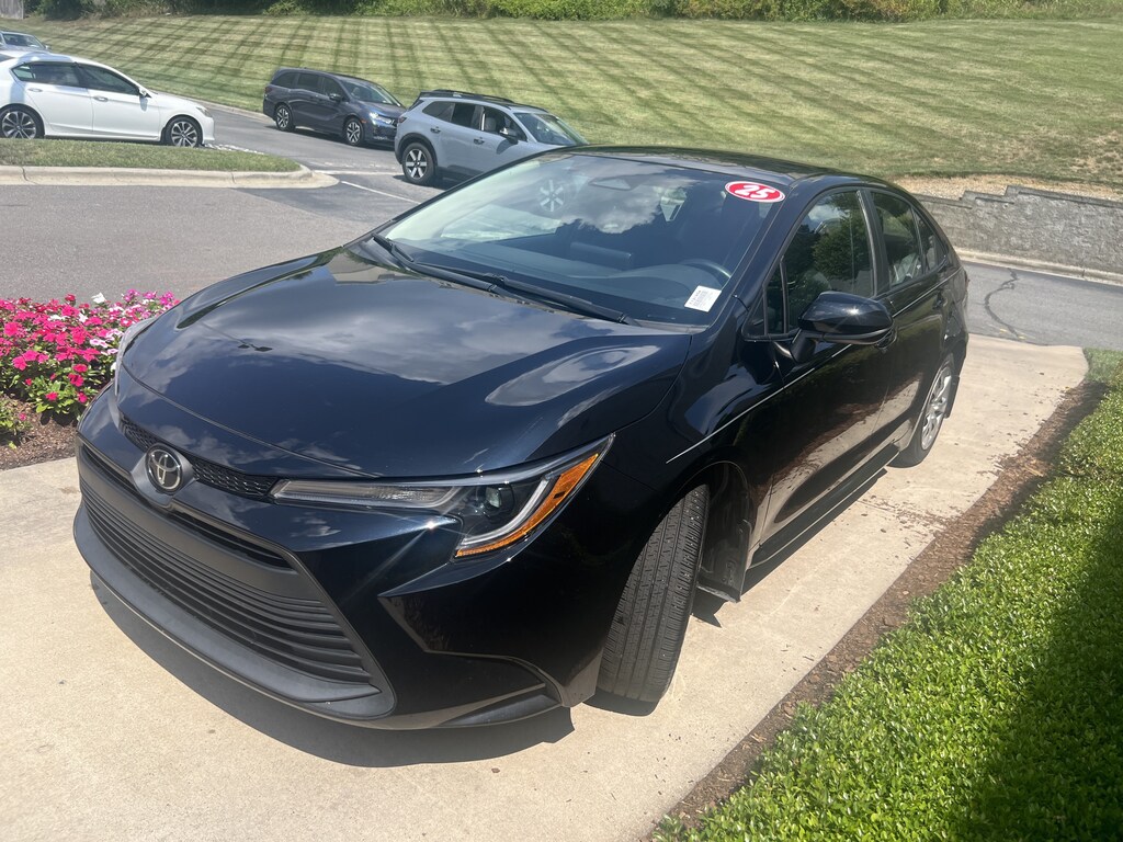 Used 2025 Toyota Corolla LE Sedan