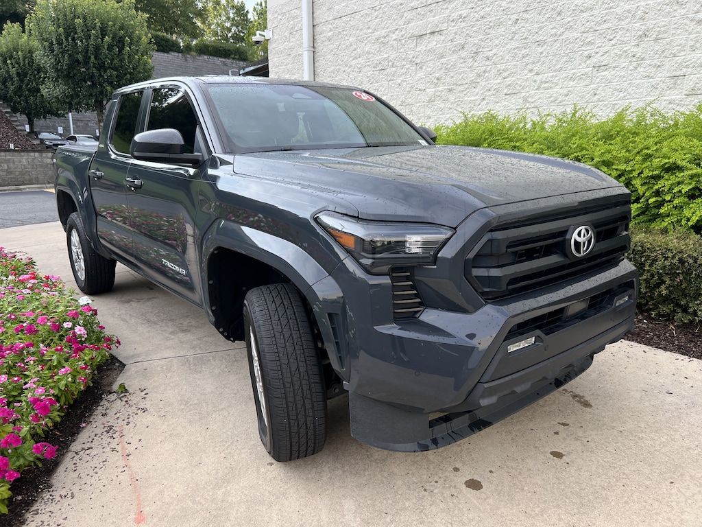Used 2024 Toyota Tacoma 4WD SR5 Pickup