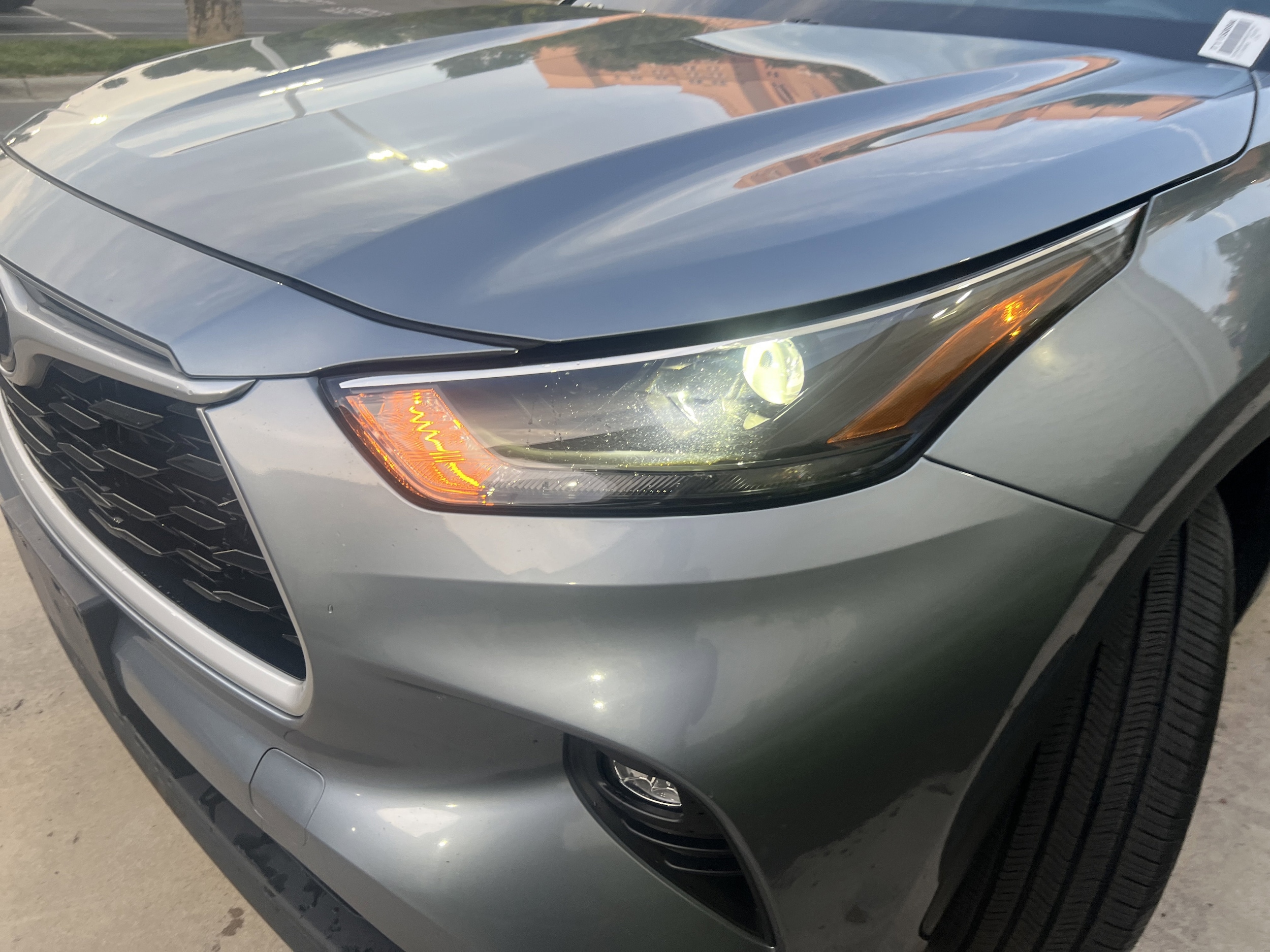 2023 Toyota Highlander XLE photo 4