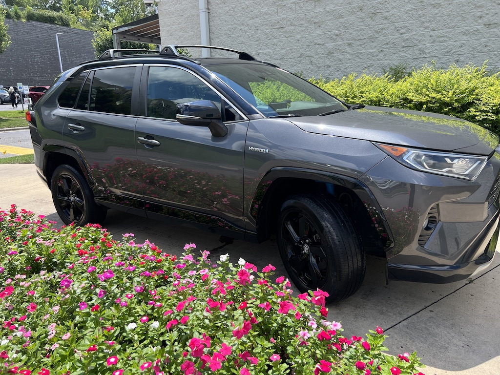 Used 2020 Toyota RAV4 Hybrid XSE SUV
