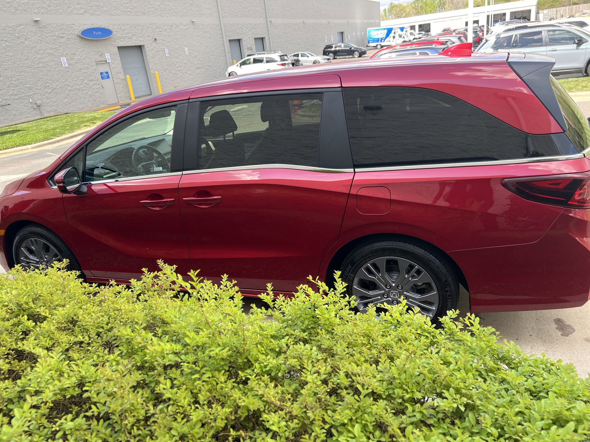 2025 Honda Odyssey Touring photo 5