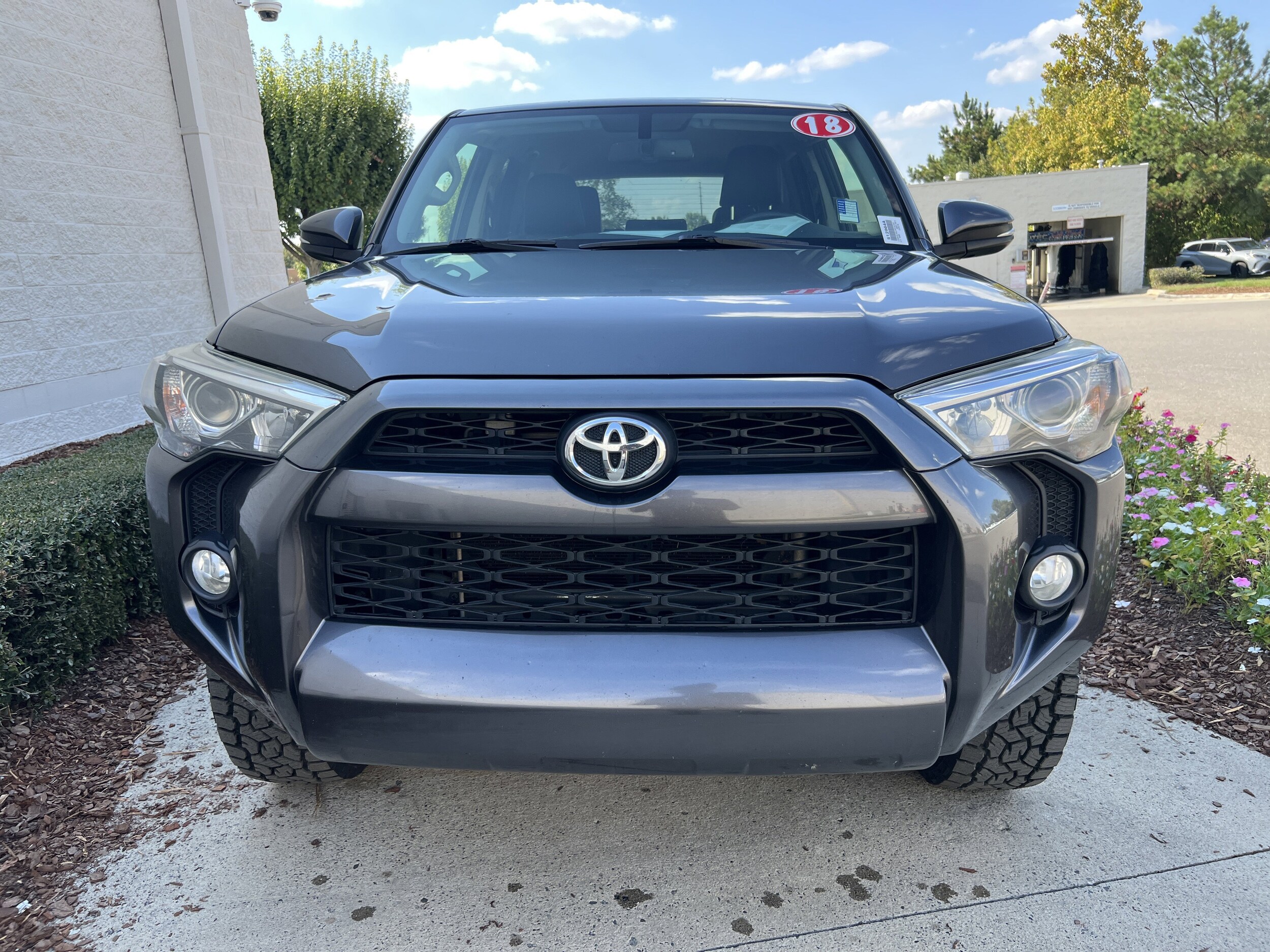 2018 Toyota 4Runner SR5 Premium photo 2