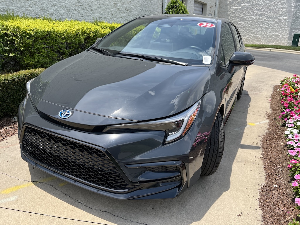 Used 2025 Toyota Corolla Hybrid SE Sedan