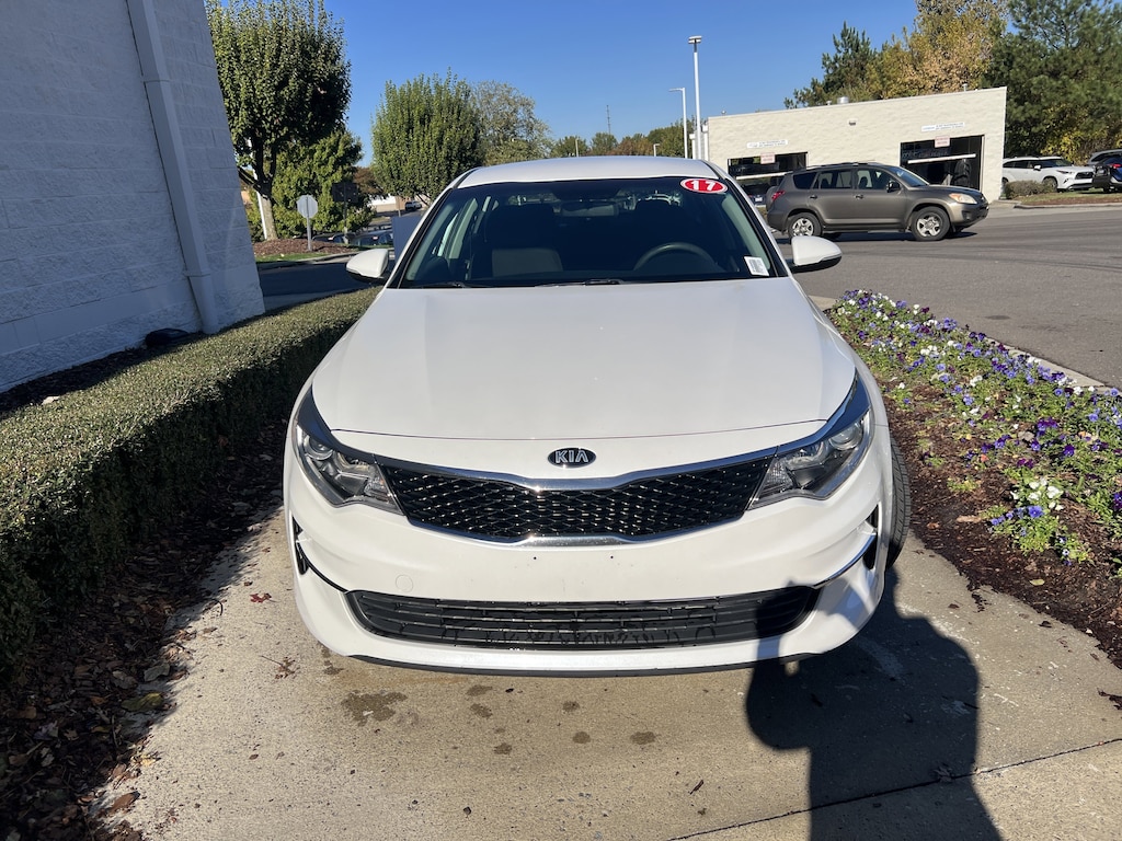 Used 2017 Kia Optima LX Sedan