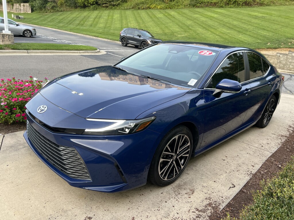 Used 2025 Toyota Camry XLE Sedan