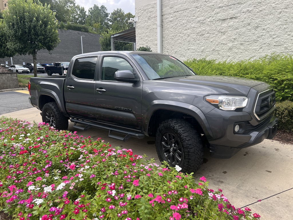 Used 2023 Toyota Tacoma 2WD SR5 Pickup