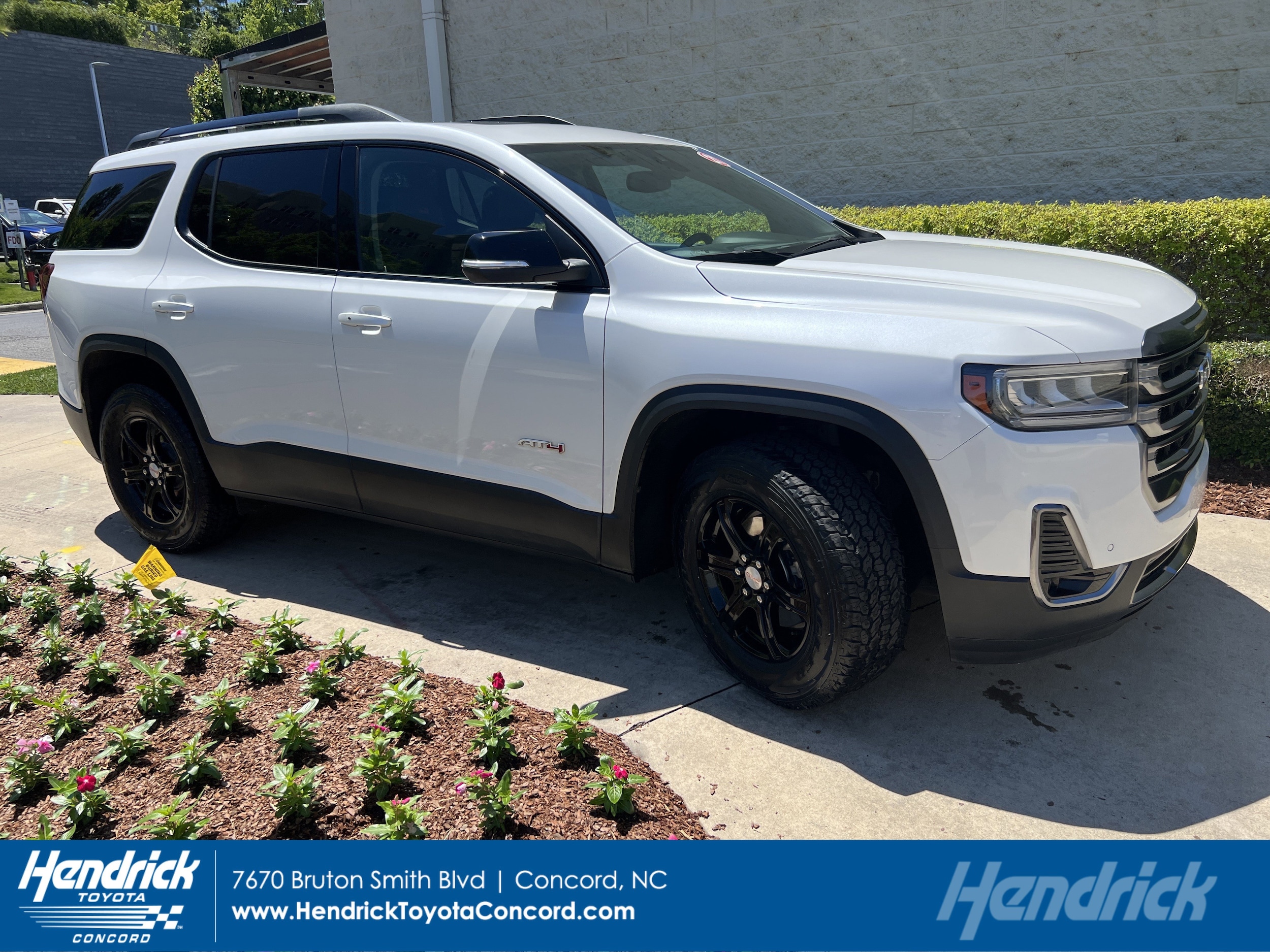 2021 GMC Acadia AT4 AWD's photo