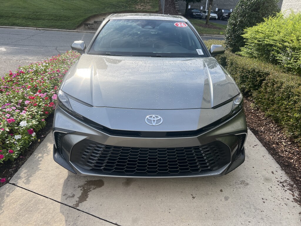 Used 2026 Toyota Camry SE Sedan