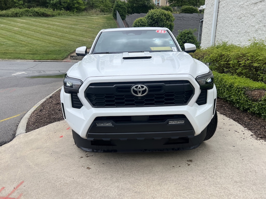 Used 2025 Toyota Tacoma 4WD TRD Sport Pickup