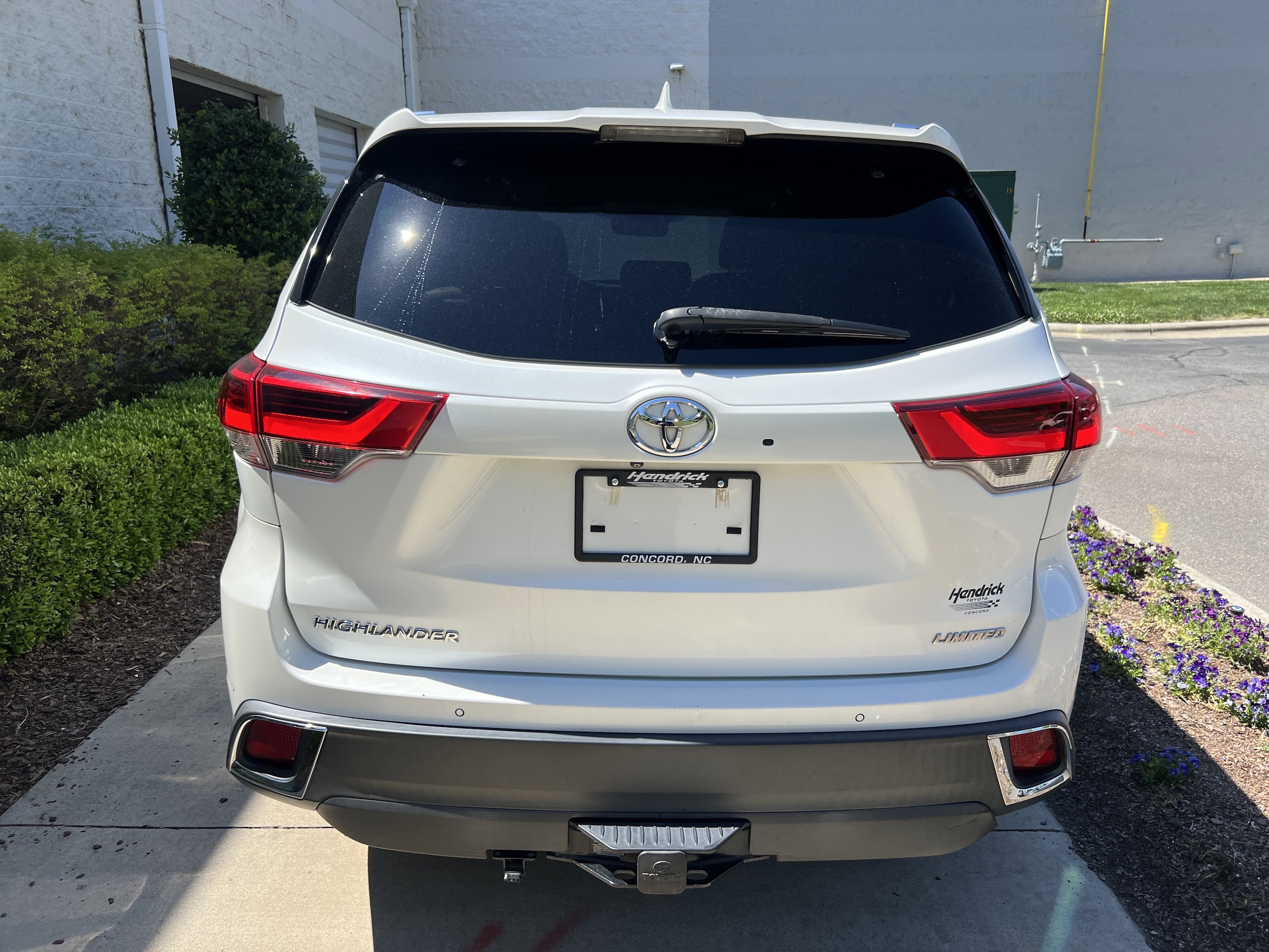 2018 Toyota Highlander Limited Platinum photo 3