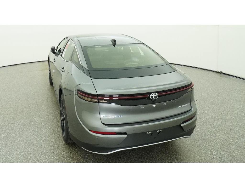 Toyota Crown Platinum