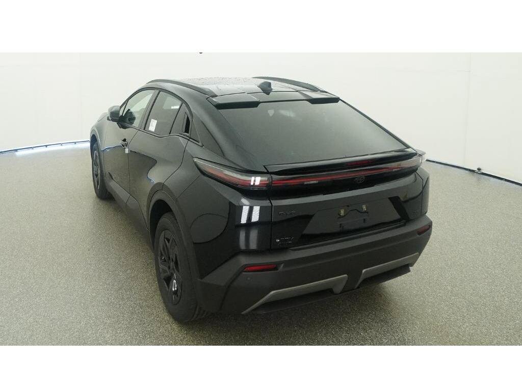 2026 Toyota C-HR SE