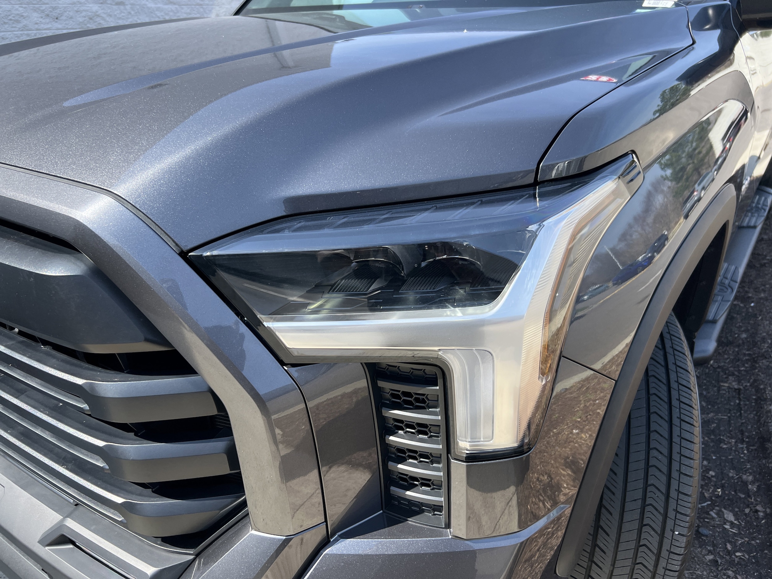 2023 Toyota Tundra 4WD SR5 photo 4