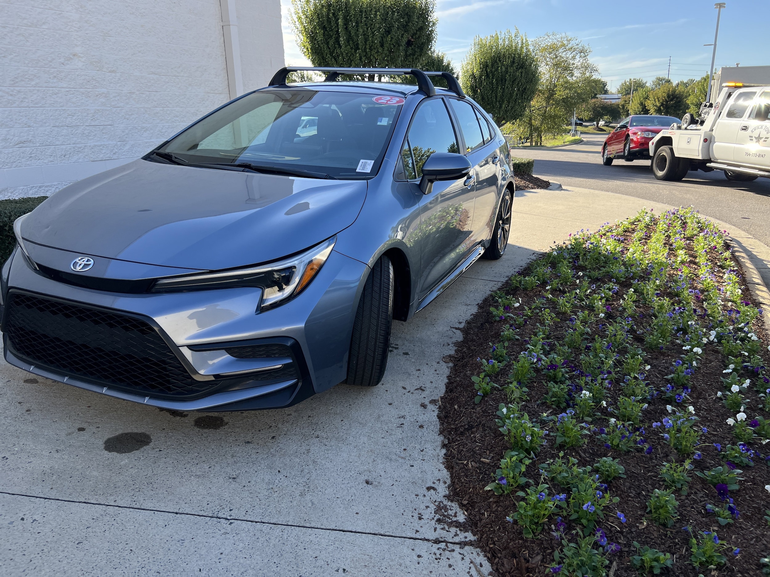 2023 Toyota Corolla SE photo 3