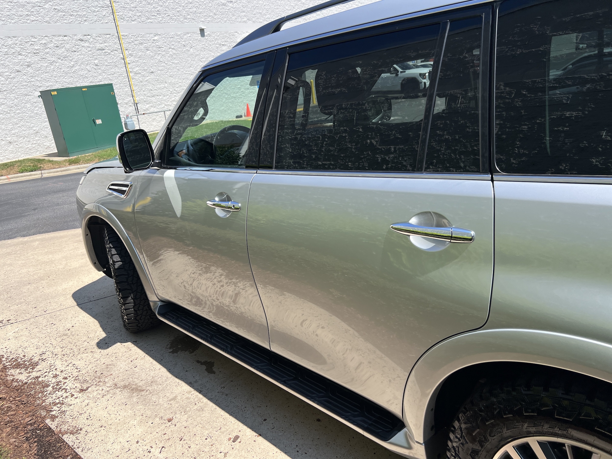 2023 Nissan Armada SL