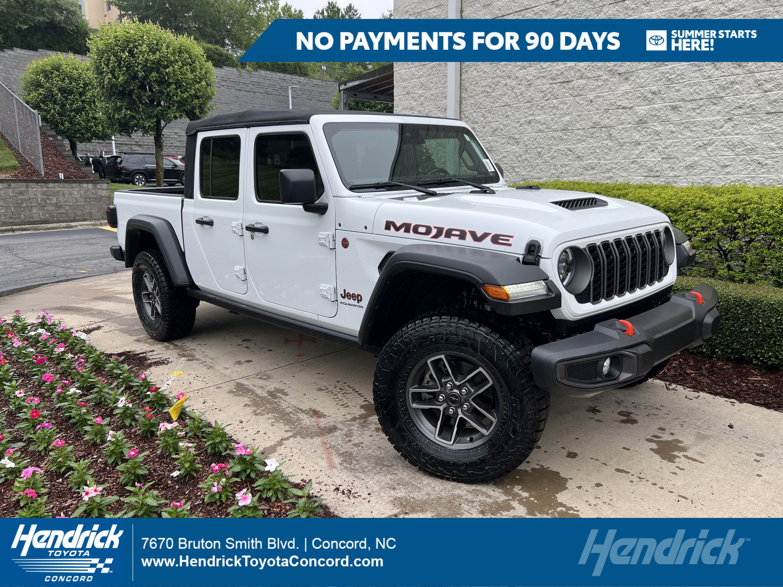 2024 Jeep Gladiator Mojave's photo