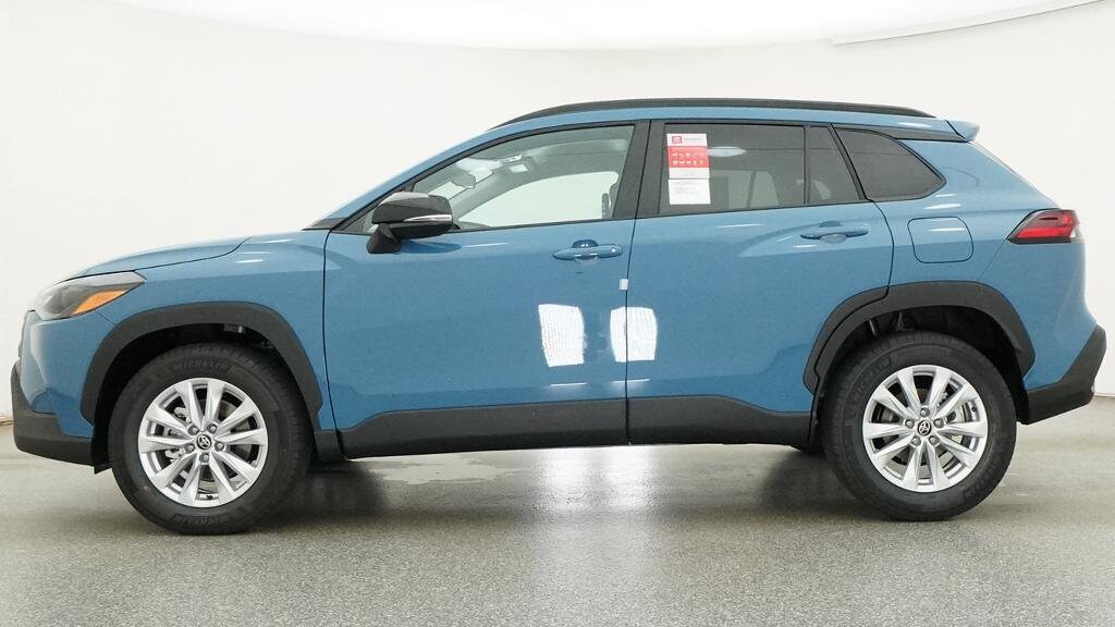 Toyota Corolla Cross LE