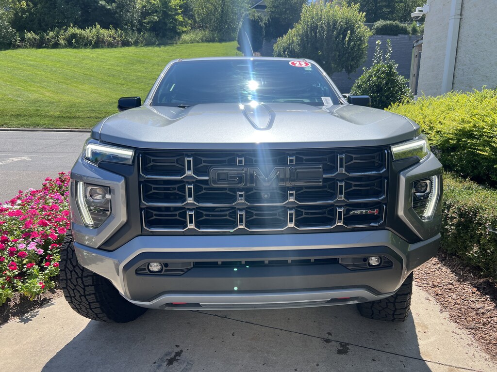 Used 2023 GMC Canyon 4WD AT4 Pickup