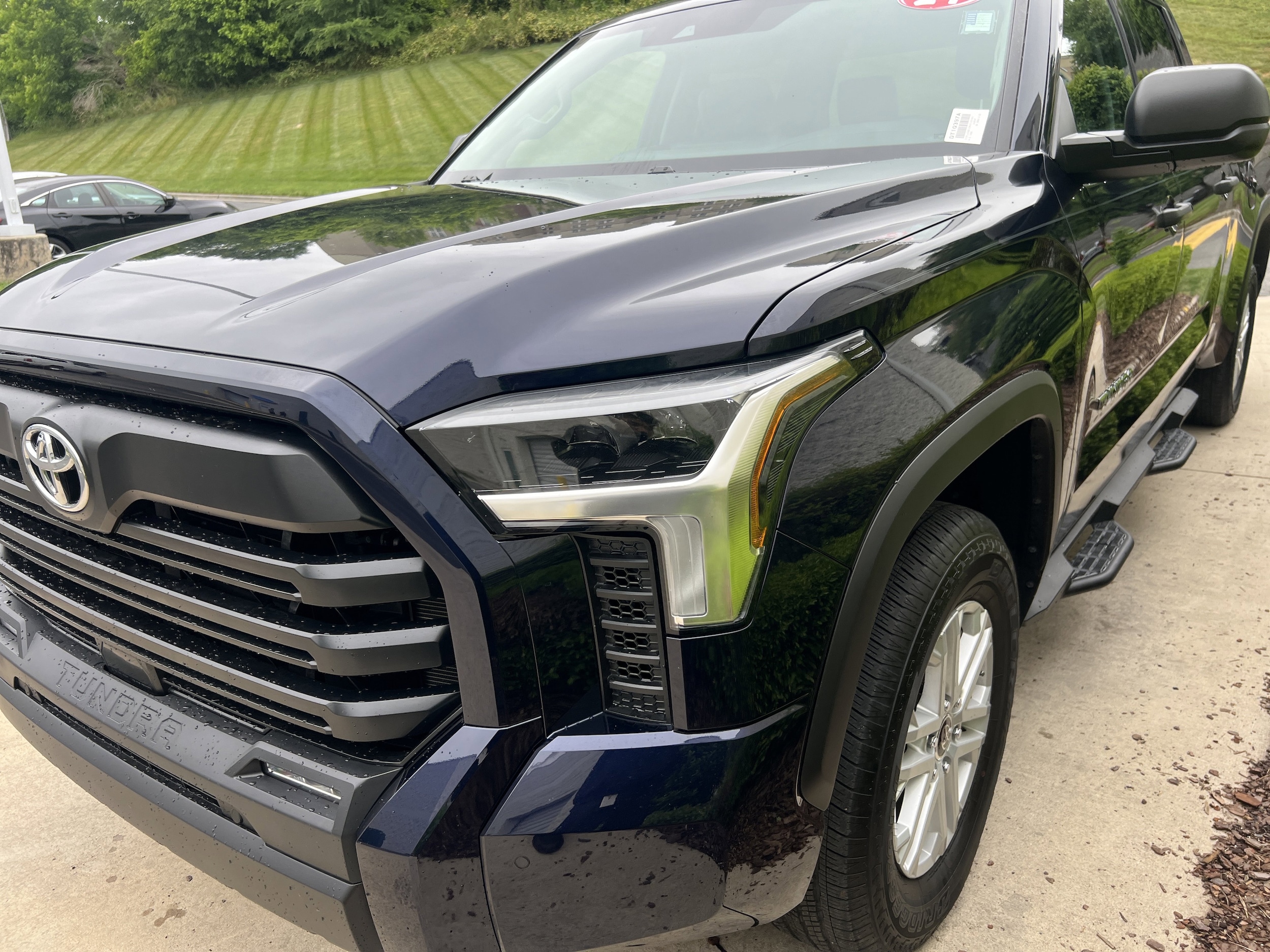 2024 Toyota Tundra 4WD SR5 photo 4