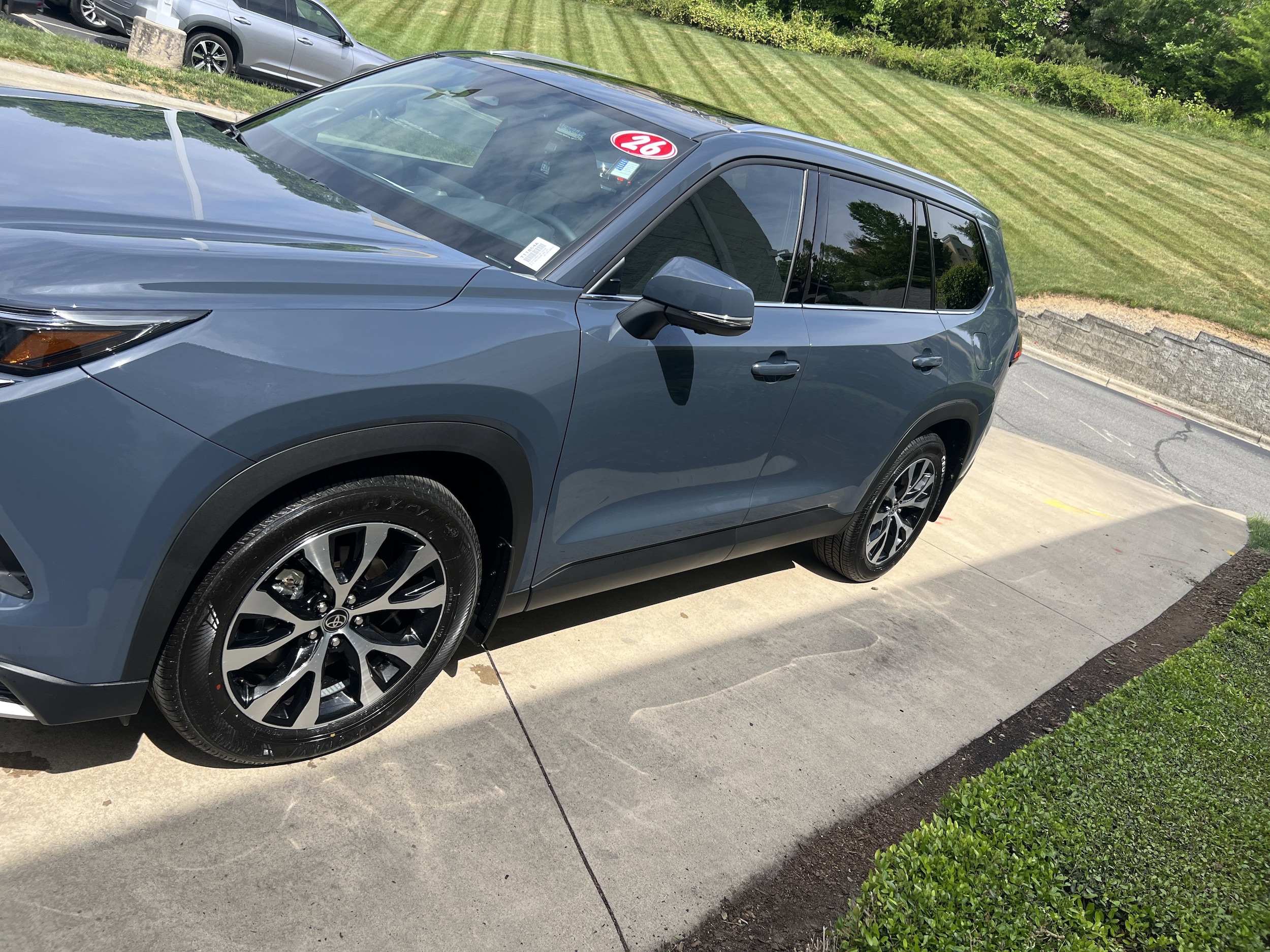 2026 Toyota Grand Highlander Hybrid MAX Limited photo 5