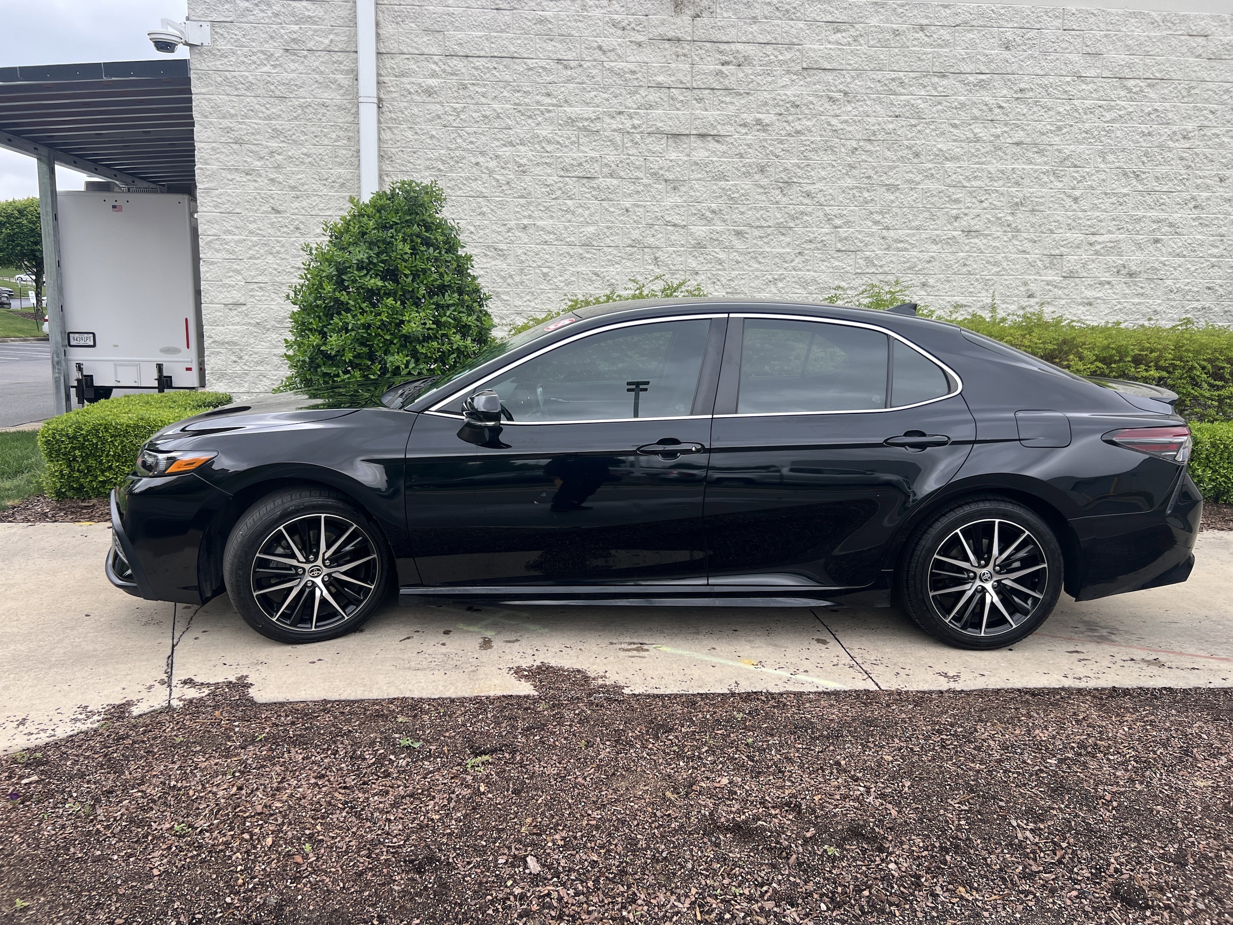 2023 Toyota Camry SE photo 5