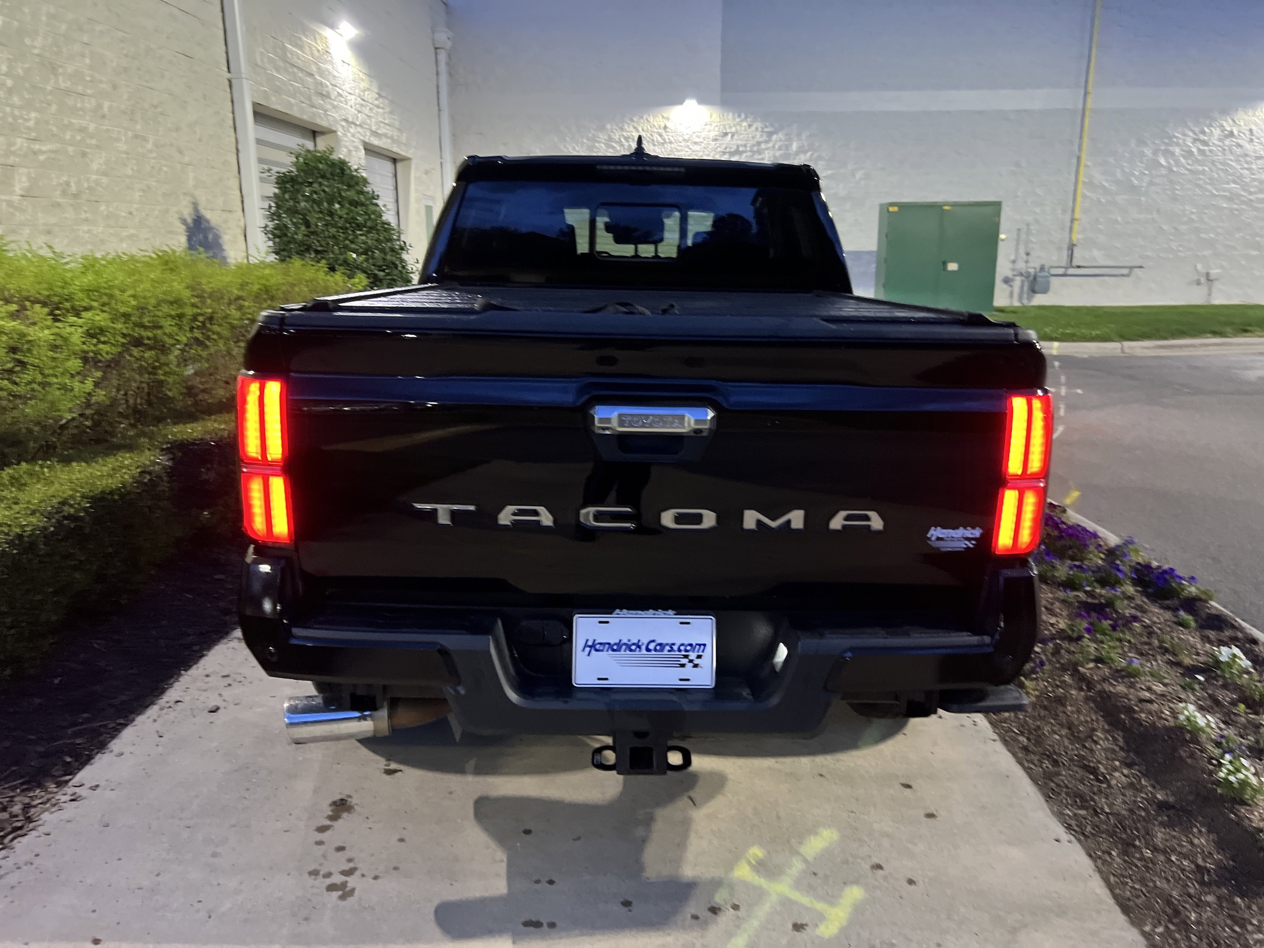 2024 Toyota Tacoma 4WD Limited photo 6