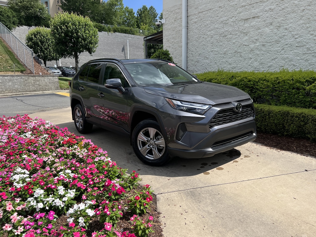 Used 2025 Toyota RAV4 XLE SUV