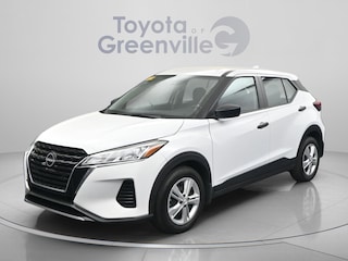 2025 Nissan Kicks Play S SUV