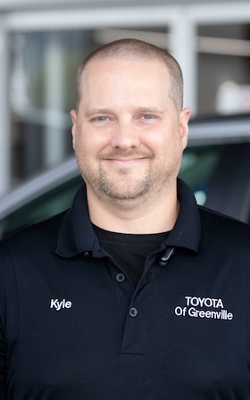 Staff member Kyle Burke from ID_443937e9a3d3