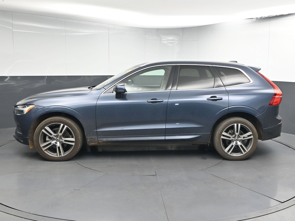 Used 2021 Volvo XC60 T5 Momentum SUV