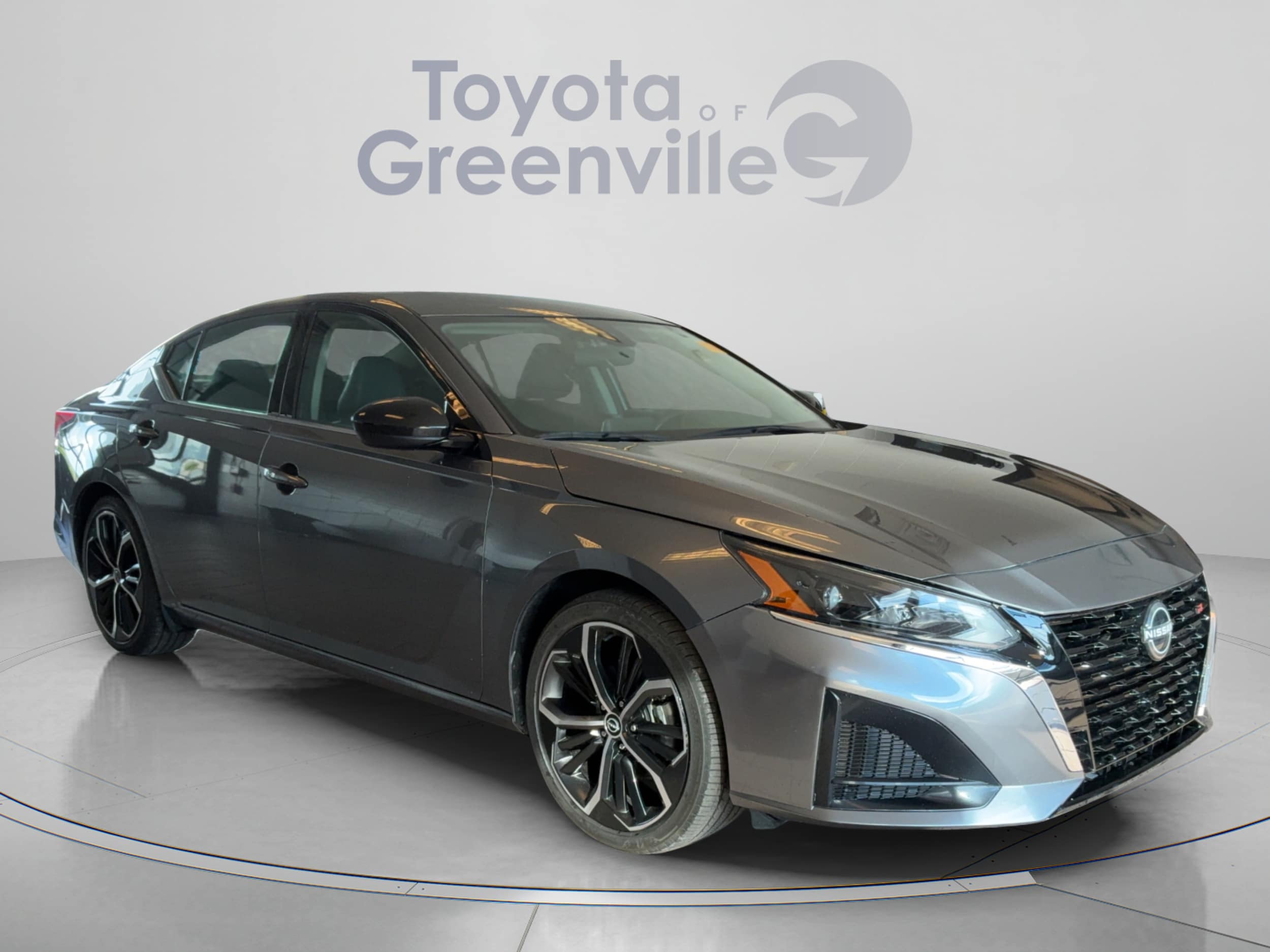 2024 Nissan Altima SR - Photo 7