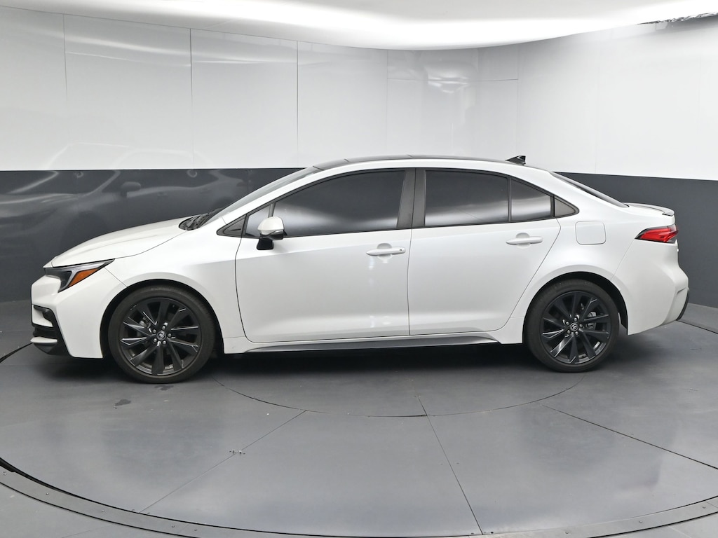 Used 2023 Toyota Corolla SE Sedan