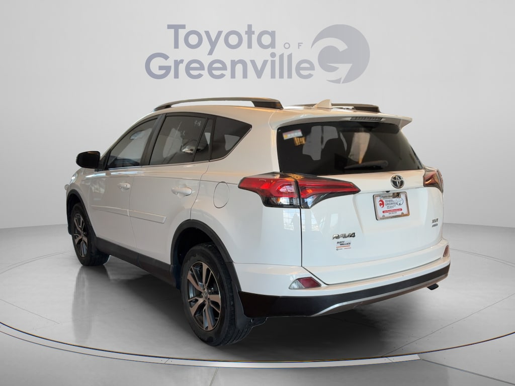 Used 2018 Toyota RAV4 XLE SUV