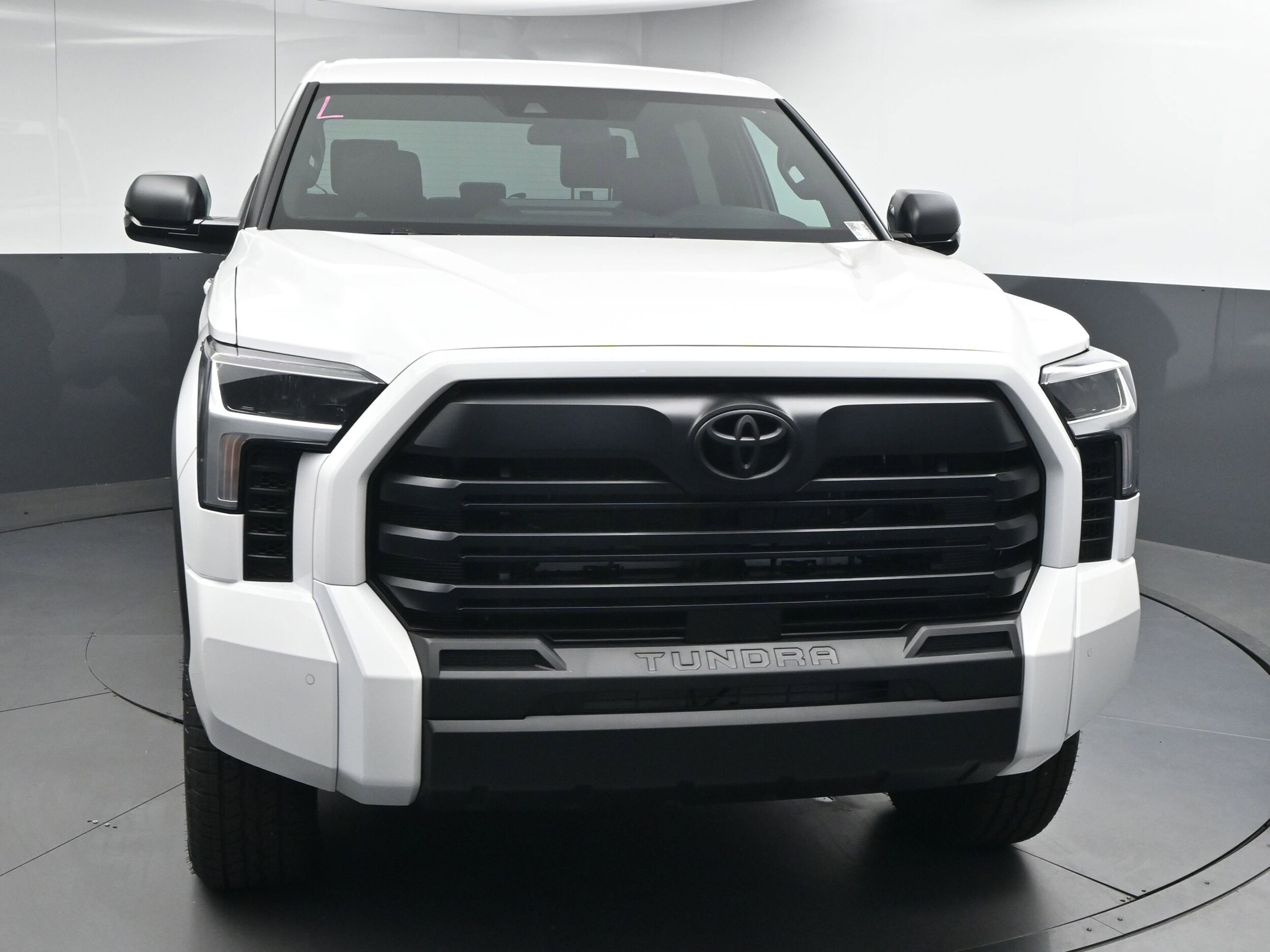 2026 Toyota Tundra SR5 CrewMax photo 2