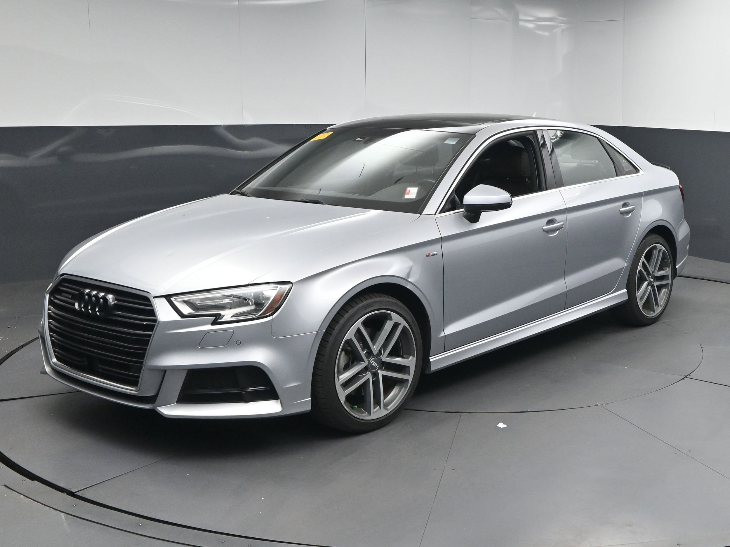 2018 Audi A3 2.0T quattro S tronic Premium Plus's photo