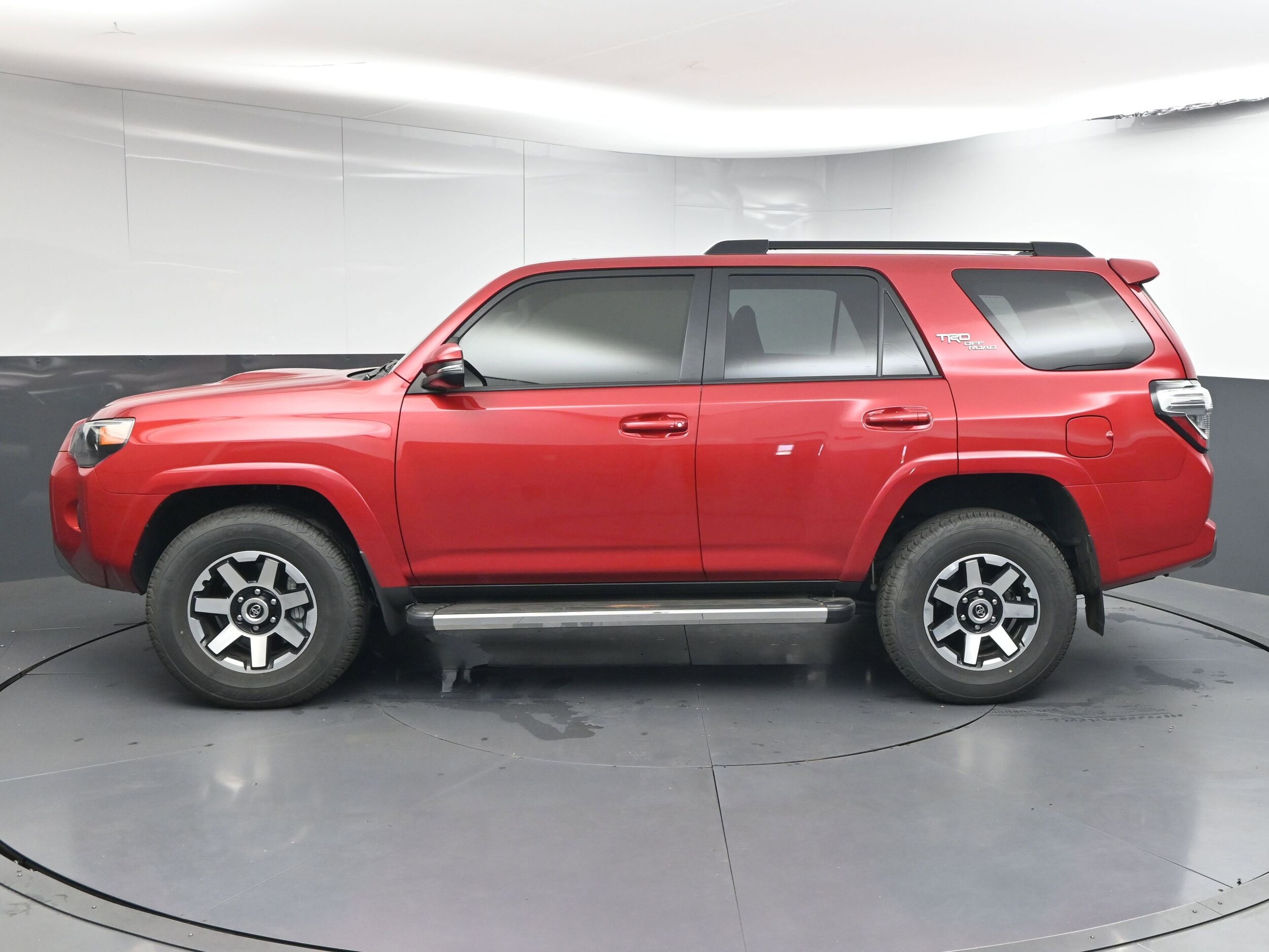 2023 Toyota 4Runner TRD photo 3