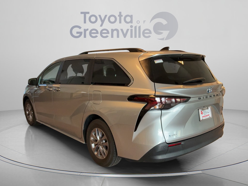 Certified 2025 Toyota Sienna XLE 8 Passenger Van Passenger Van